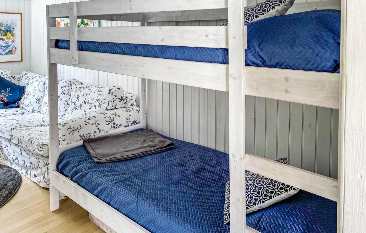 Cozy Home In Strmstad With Wifi Strömstad Kültér fotó
