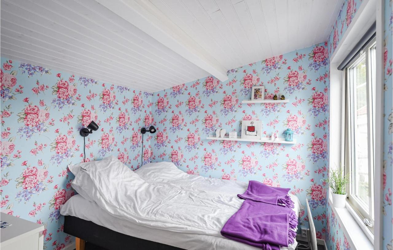 Cozy Home In Strmstad With Wifi Strömstad Kültér fotó